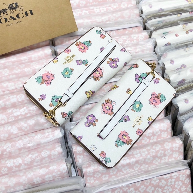 VÍ COACH LONG ZIP C9957