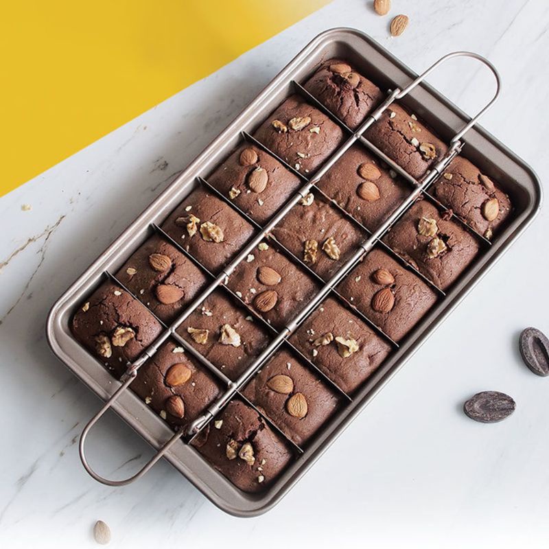 Khuôn Nướng Bánh Brownie 18 Ngăn Chống Dính Bằng Thép Kèm Dao Cắt Dễ Dàng Làm Sạch