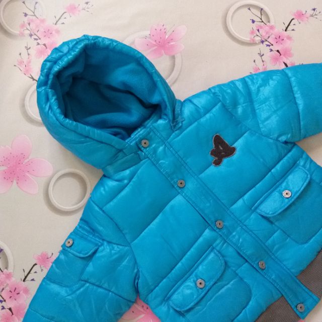 Áo phao trẻ em màu xanh xinh xắn lót lông toàn bộ bên trong hiệu AGABANG (10 -14 kg)