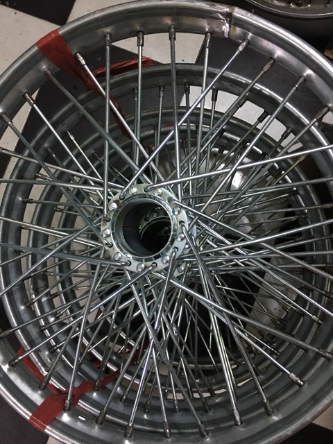 Cặp căm Niền trước sau xe thồ ba gác mã 0018.