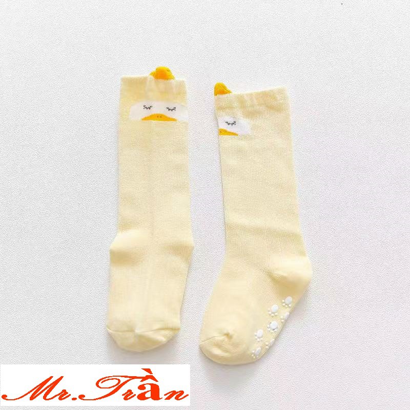 Tất công chúa cao cổ cho bé gái