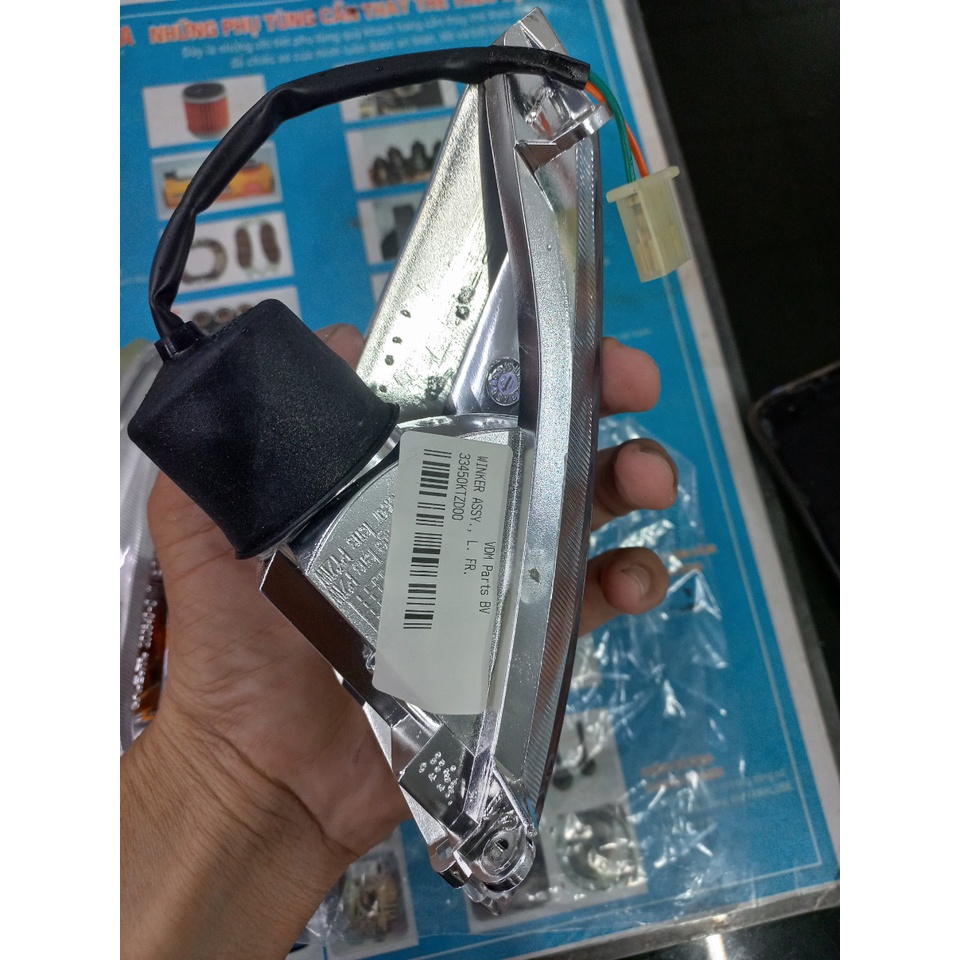 Xi nhan trước xe PS 150 Nhập Ý