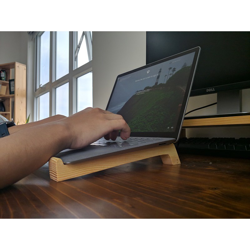 Kệ Gỗ Đỡ Laptop Macbook Air Pro 15 6 inch, 14 inch, 13 inch, 17 inch gấp gọn để bàn tản nhiệt cho máy tính xách tay