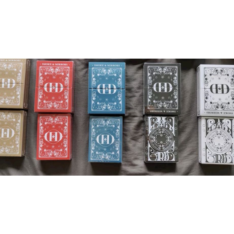 Bộ bài tây SMOKE AND MIRROR V8 playing card by Dan and Dave