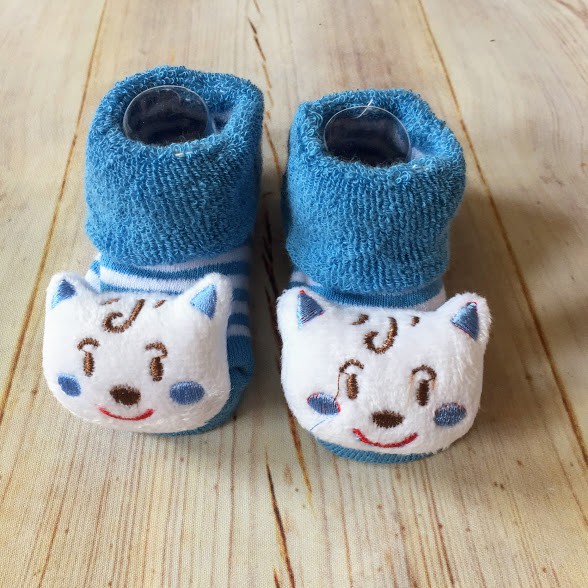 Set 3 đôi vớ sơ sinh/ Tất sơ sinh 3D lớn (size 3-11 tháng)