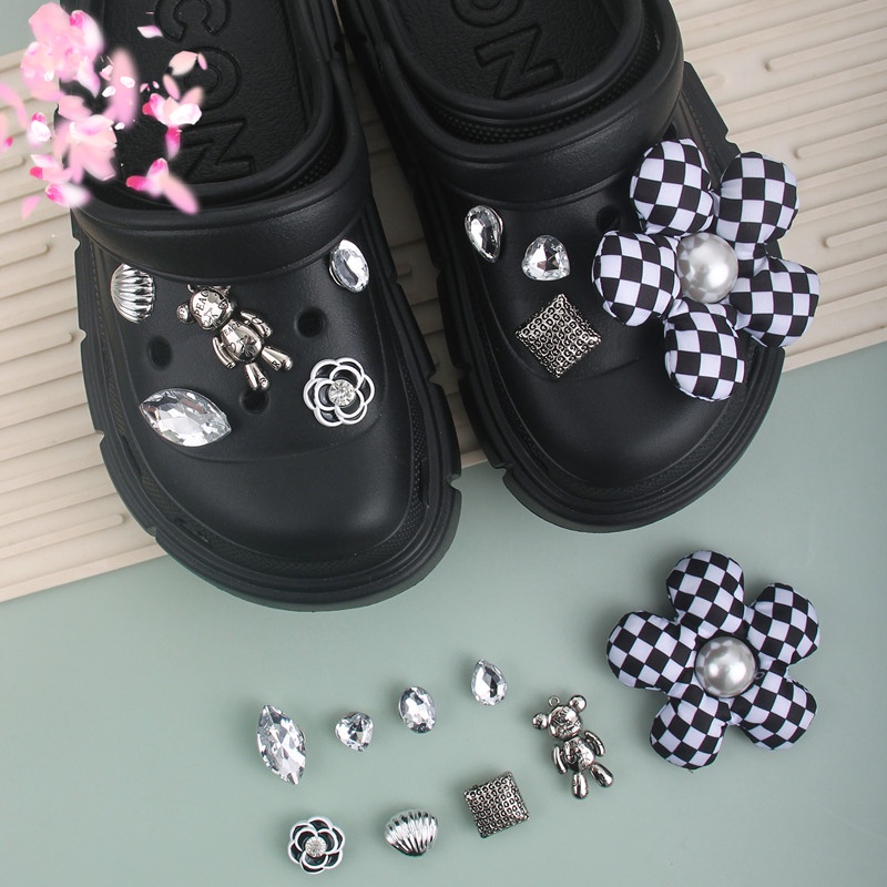 Bộ Phụ Kiện Móc Kim Loại Gắn Giày Crocs Thời Trang Cho Nữ Charms