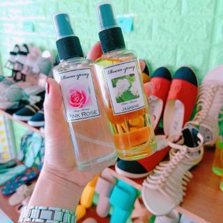 TINH DẦU XỊT PHÒNG THÁI LAN