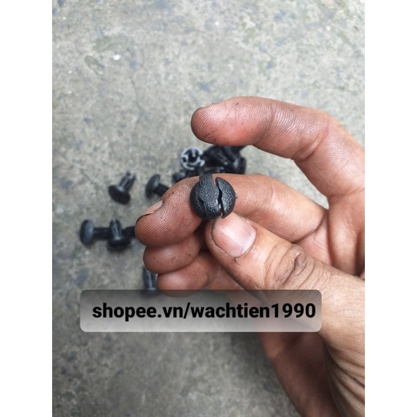 Nút bấm dàn áo xe spacy