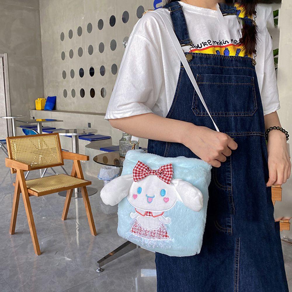 Túi Đeo Chéo Bằng Lông Nhung Mềm Mại Phong Cách Lolita Nhật Bản