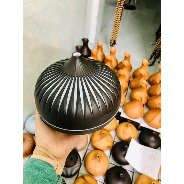 Máy xông tinh dầu núi lửa 550ml có đèn led 7 màu khuếch tán phun tinh dầu - DIFFUSER LUX