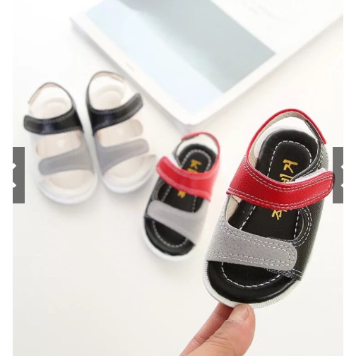 Giày sandal trẻ em từ 1 đến 3 tuổi da Pu mềm đế cao su êm chân SD20