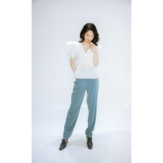 Áo peplum cổ V đắp tà