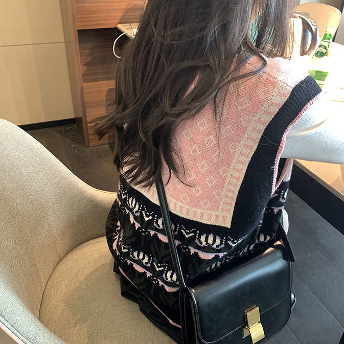 Áo Khoác Gile Len Dệt Kim Không Tay Cổ Chữ V Phong Cách Cổ Điển Cho Nữ | BigBuy360 - bigbuy360.vn