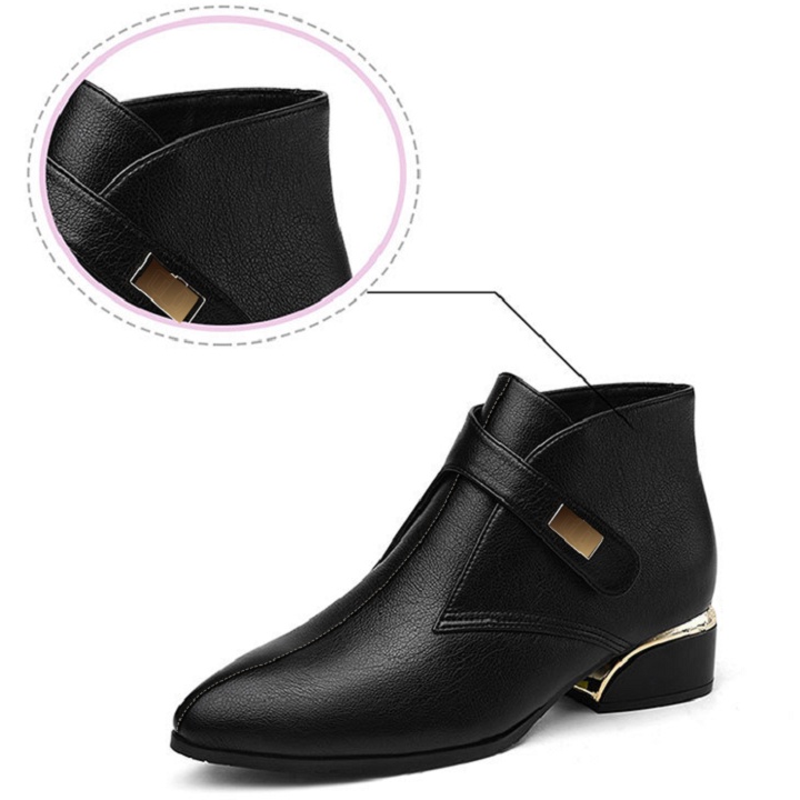 Giày boot nữ cổ thấp 4cm hàng hiệu rosata hai màu đen kem ro308