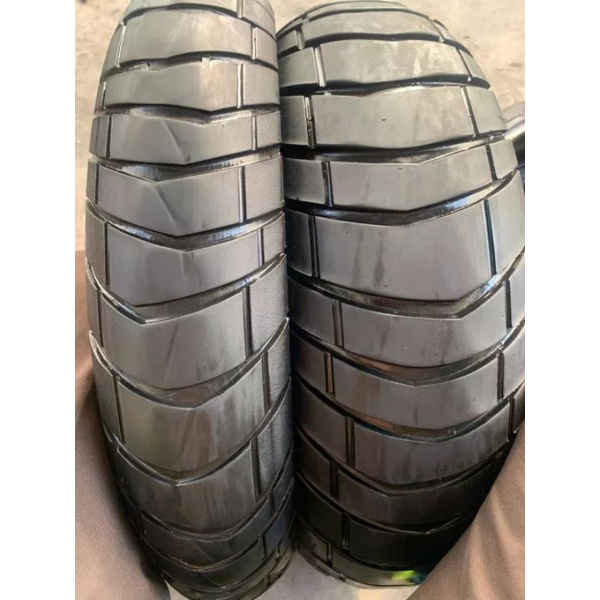 Lốp vỏ xe máy 100/90-19 và 110/80-19 và 120/70-19. hàng cao cấp đủ loại. lốp cũ tháo xe còn đẹp. giá cực rẻ