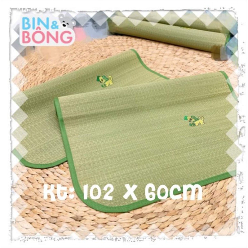 Chiếu cói mùa hè cho bé
