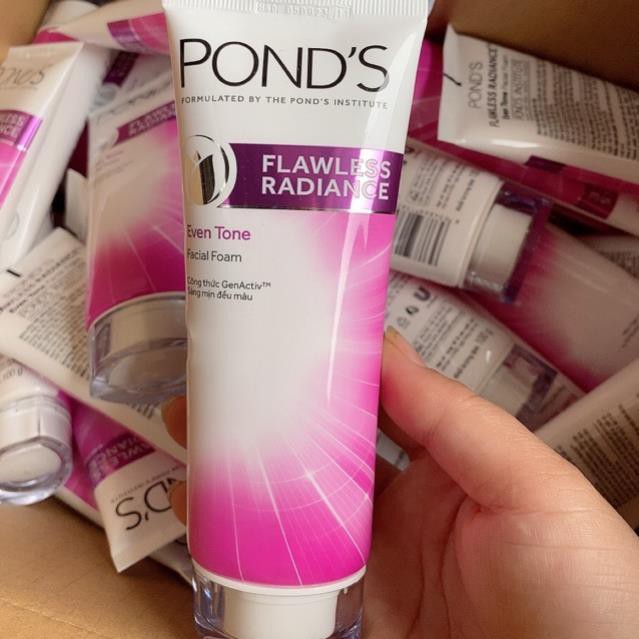 Sữa rửa mặt sáng da cao cấp Pond's Flawless White  100g