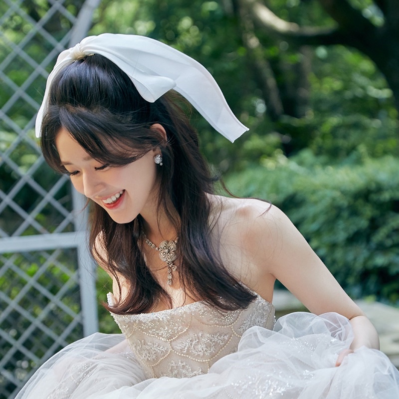 Kẹp nơ tiểu thư đáng yêu