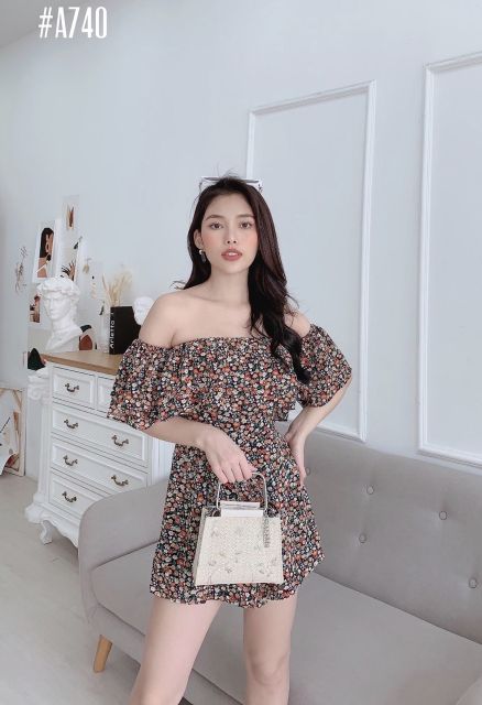 Jump hoa bèo đi biển đáng yêu