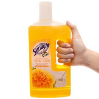Nước lau sàn Sunlight hương thiên thảo chai 1kg