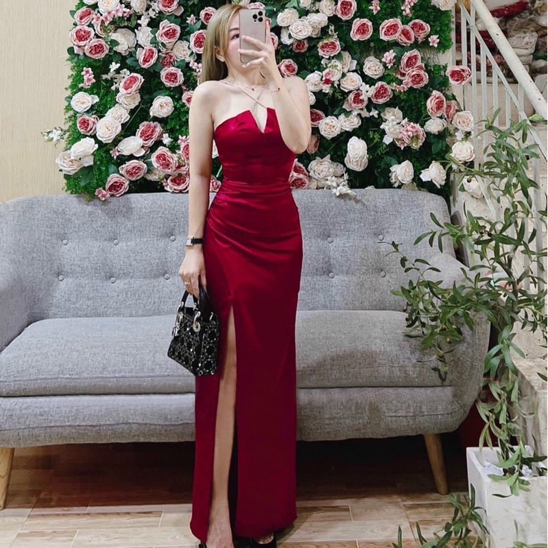 Đầm dạ hội dự tiệc xẻ vạt chéo cổ yếm đính đá sang trọng