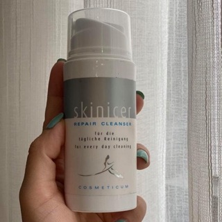Skinicer repair cleanser sữa rửa mặt cho da nhạy cảm