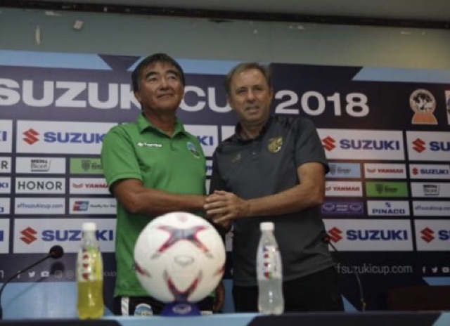 Quả bóng đá số 5 AFF Cup 2018 cao cấp +Tặng kim bơm bóng