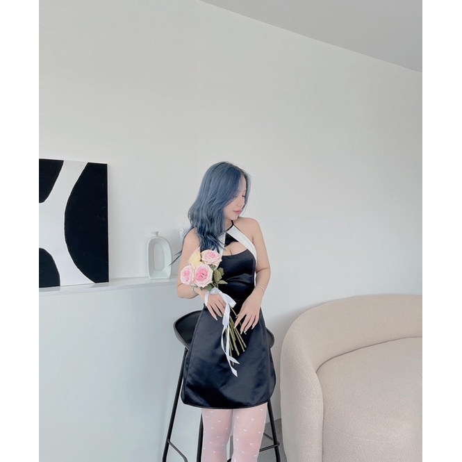 Maiaofficial - Đầm đen cổ yếm phối trắng cut out Tiara Dress🦨