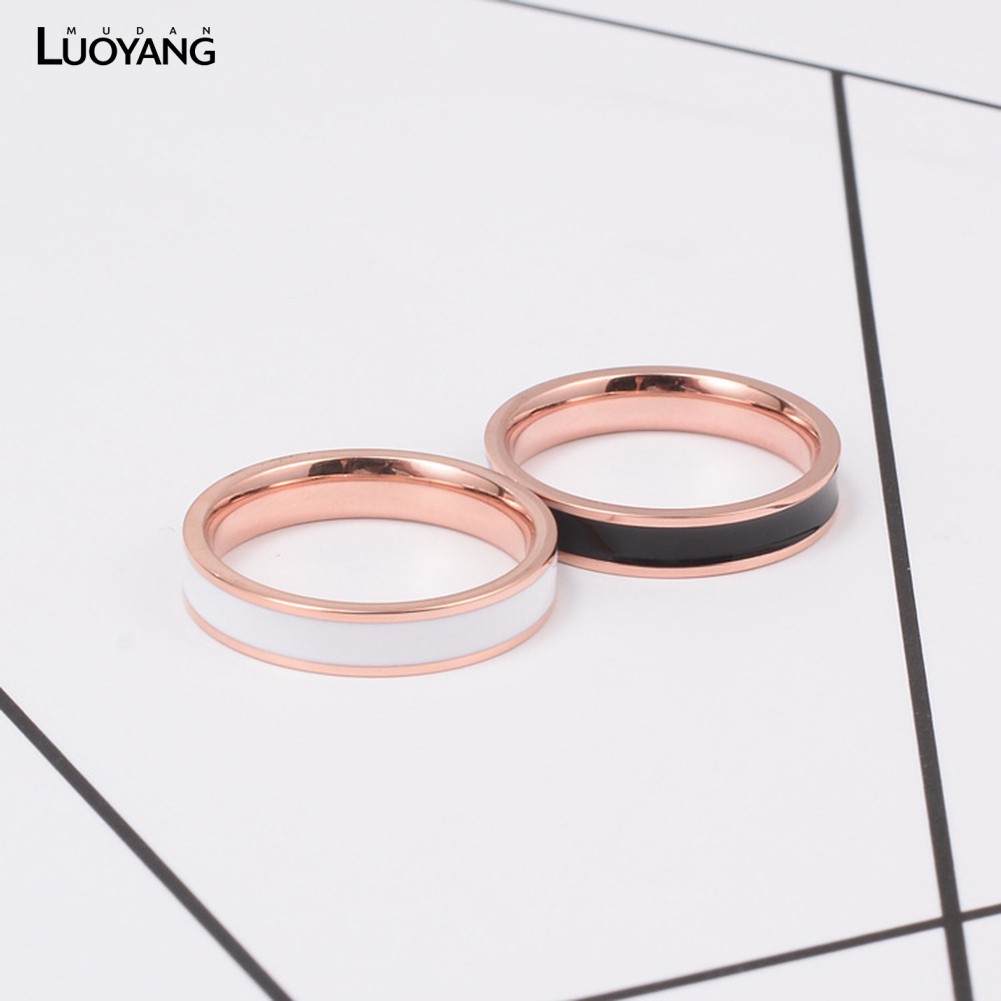 Nhẫn titan tráng men dành cho nữ
