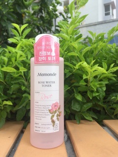 Nước hoa hồng mamonde