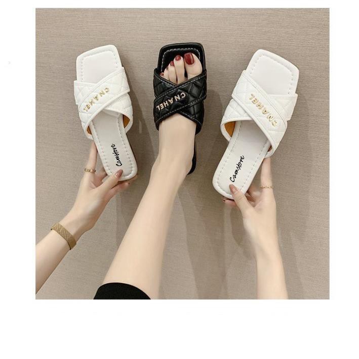 E12 - Dép nữ quai chéo thêu chỉ và chữ | BigBuy360 - bigbuy360.vn