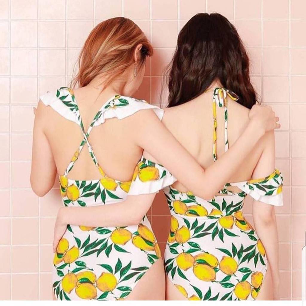 Bikini đồ bơi 1 mảnh rớt vai họa tiết chanh vàng tươi | BigBuy360 - bigbuy360.vn