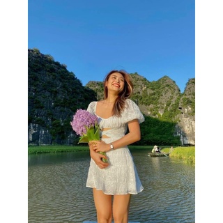 ĐẦM HOA NỔI KHOÉT EO