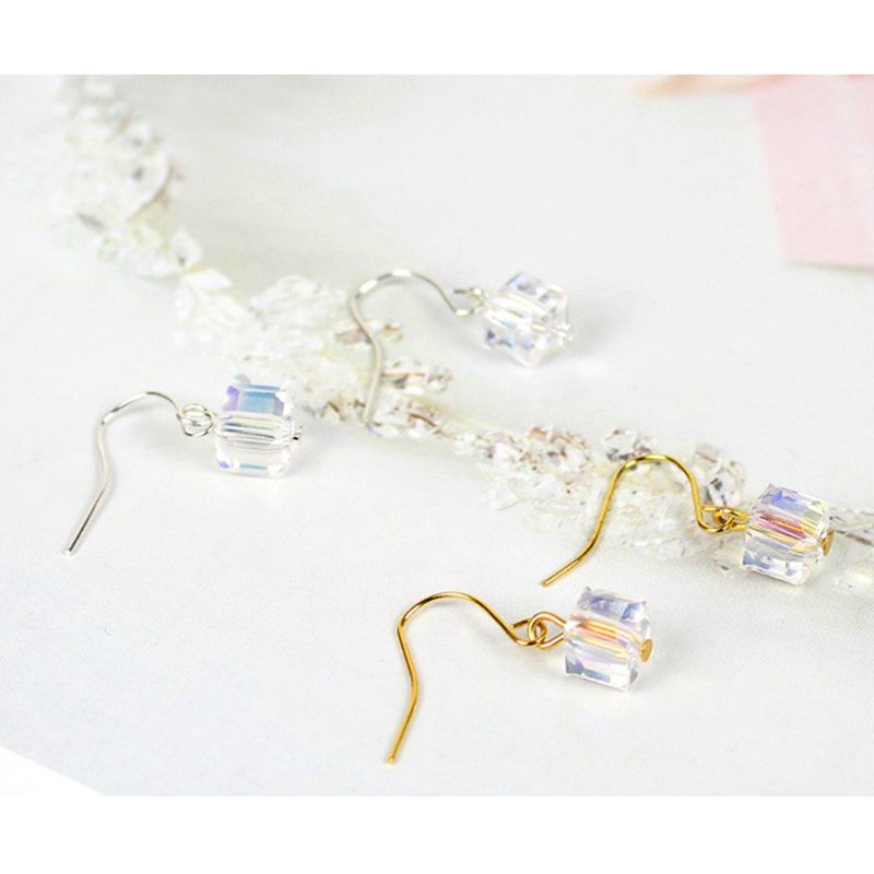 Khuyên Tai Đính Đá Pha Lê Vuông Sang Trọng Xinh Xắn