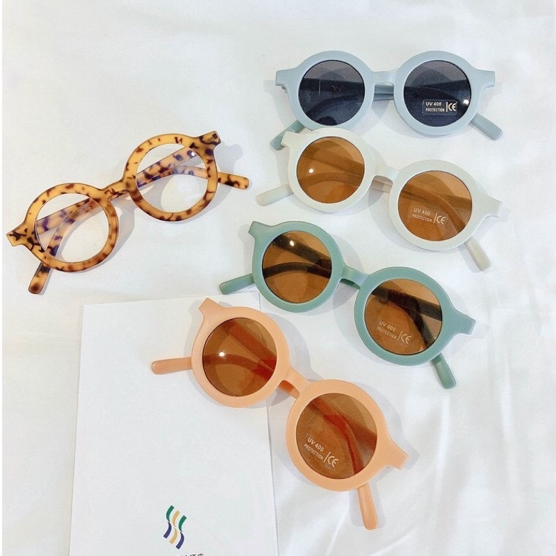 Kính gọng tròn dễ thương thời trang cho bé