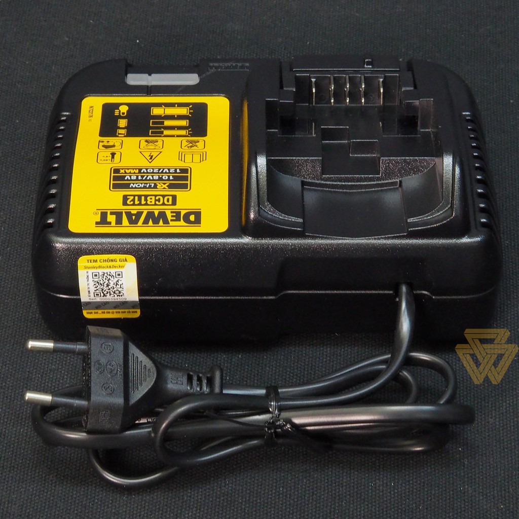 Bộ Sạc Pin Chậm Lithium 10.8-18V Dewalt DCB112