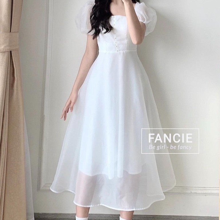Đầm vay trắng công chúa hai lớp nhẹ nhàng yểu điệu - Là Nắng