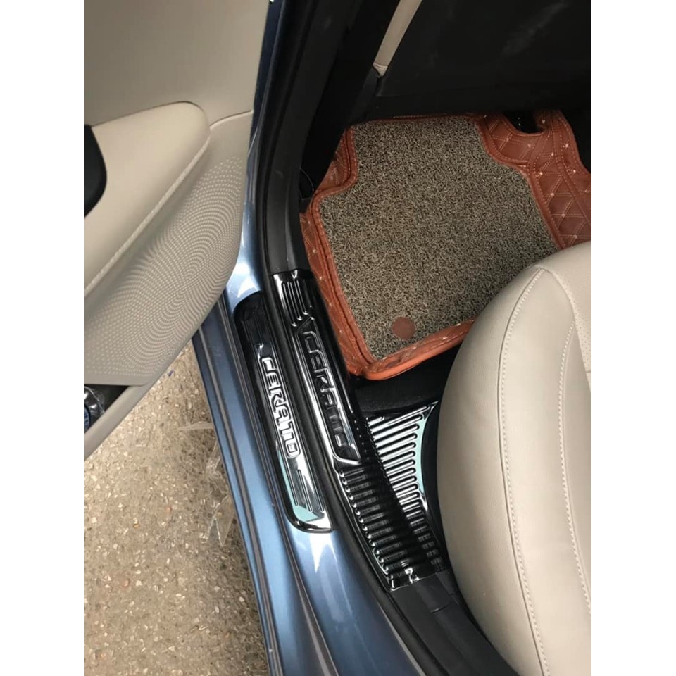 Ốp viền bậc cửa Kia Cerato 2019-2021 mẫu titan