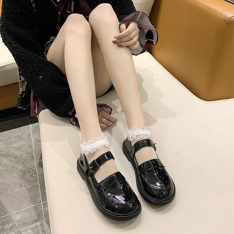 Giày ulzzang nữ bóng quài cài ngang mũi tròn đen nhám và đen bóng