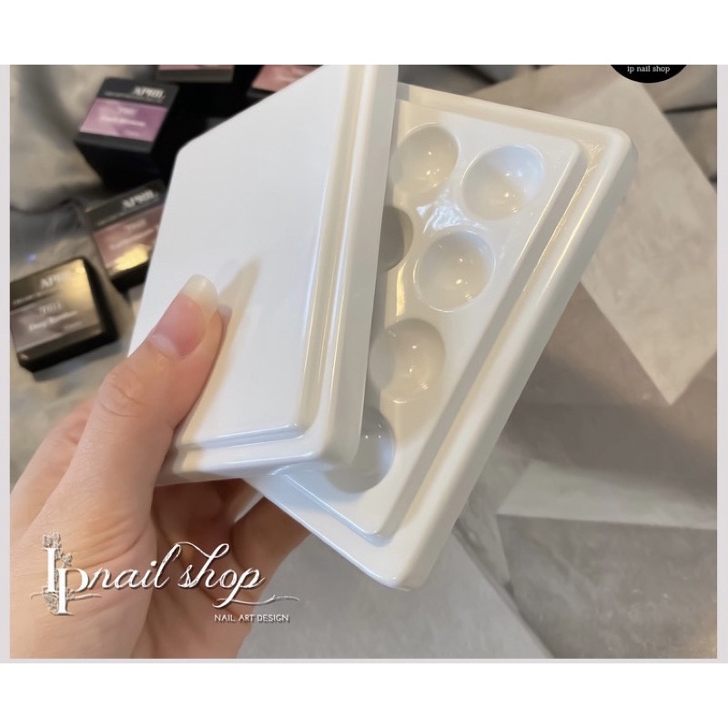 HOLIDAY NAIL Khay đựng màu vẽ móng bằng sứ, palette pha màu, palette vẽ nail