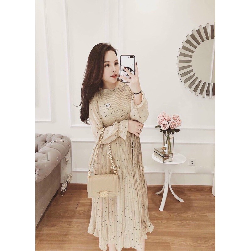 Váy suông chấm bi