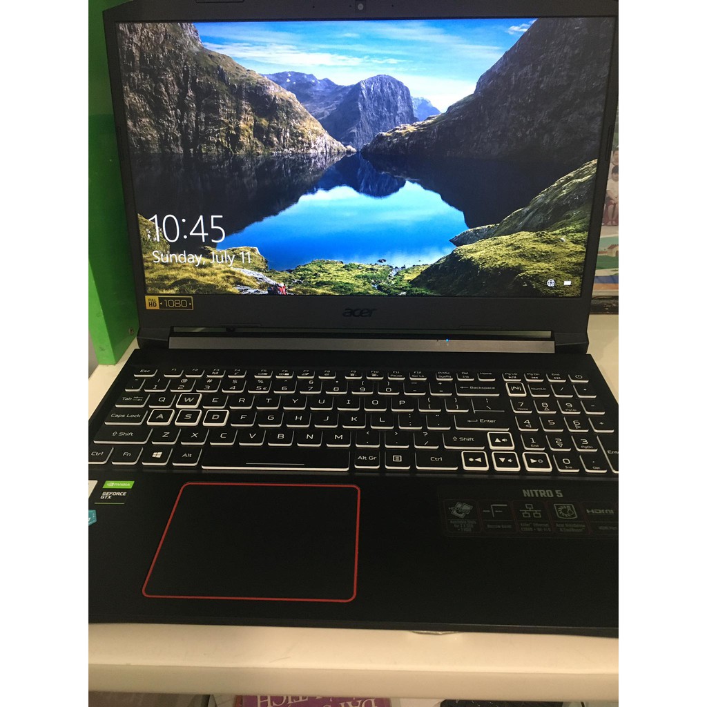 Laptop gaming Acer Nitro 5 AN515 56 51N4