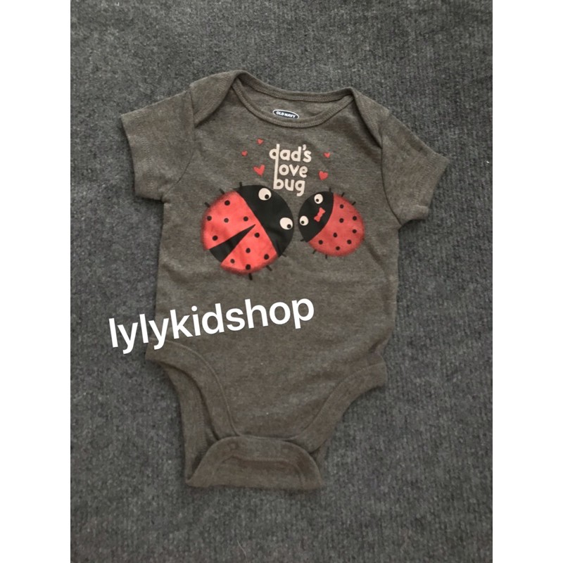 bodysuit oldnavy hoạ tiết cánh cam
