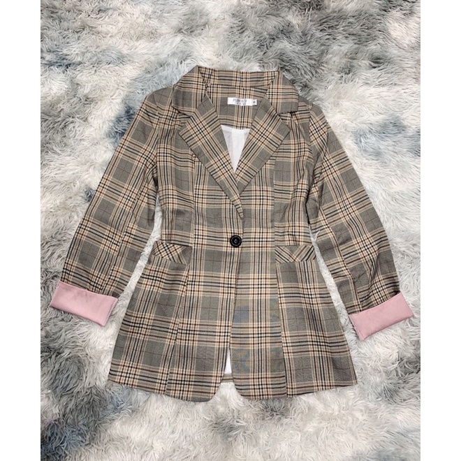 Áo blazer kẻ caro 2 lớp dày dặn dài tay phong cách Hàn Quốc (ảnh trải sàn shop chụp)