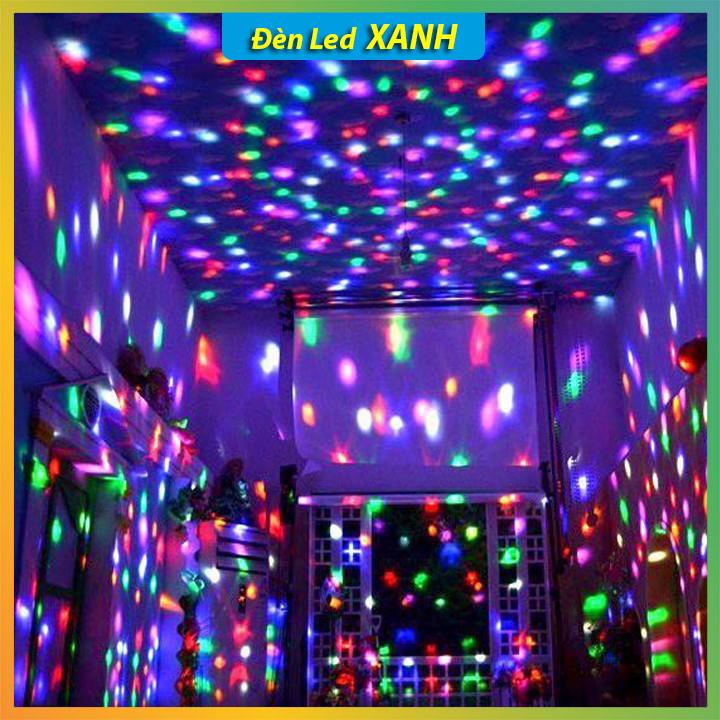 Đèn led, đèn trang trí xoay 7 màu tích hợp cảm ứng nháy theo nhạc dùng cho gia đình, phòng Karaoke, phòng bay...