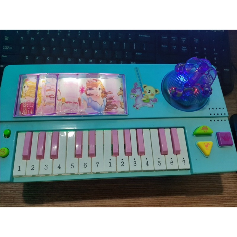 Đàn Piano Cho Bé.