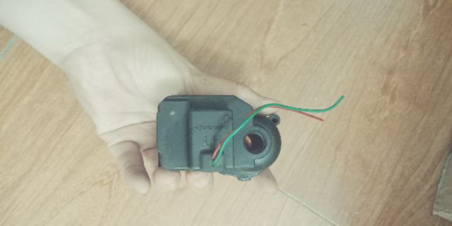 Motor gập gương Kia Caren