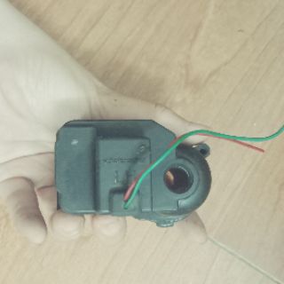 Motor gập gương Kia Caren