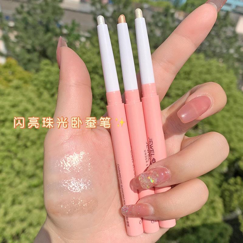 Bút Kẻ Mắt Tơ Tằm Dạng Bút Mịn Màng Không Gây Độc Hại | BigBuy360 - bigbuy360.vn