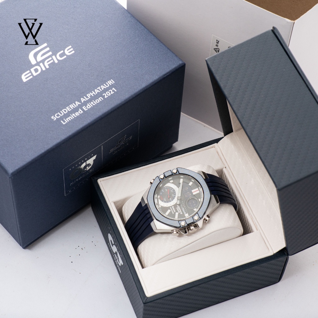 Đồng Hồ Quartz Nam Casio Edifice WATCHSTORE ECB-10AT-1ADF, Mặt Kính Sapphire 48.5mm, Dây Nhựa, Vỏ Thép Không Gỉ